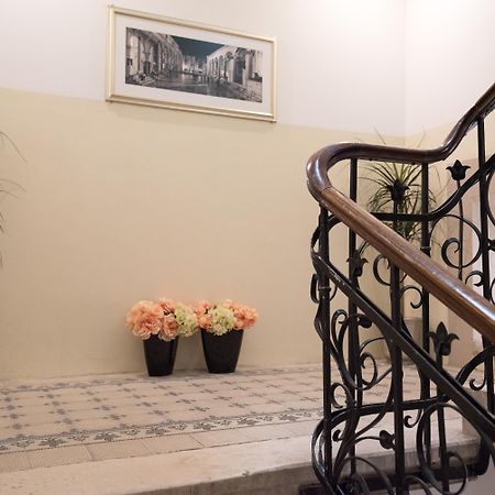 Central Square Heritage Hotel สปลิท ภายนอก รูปภาพ